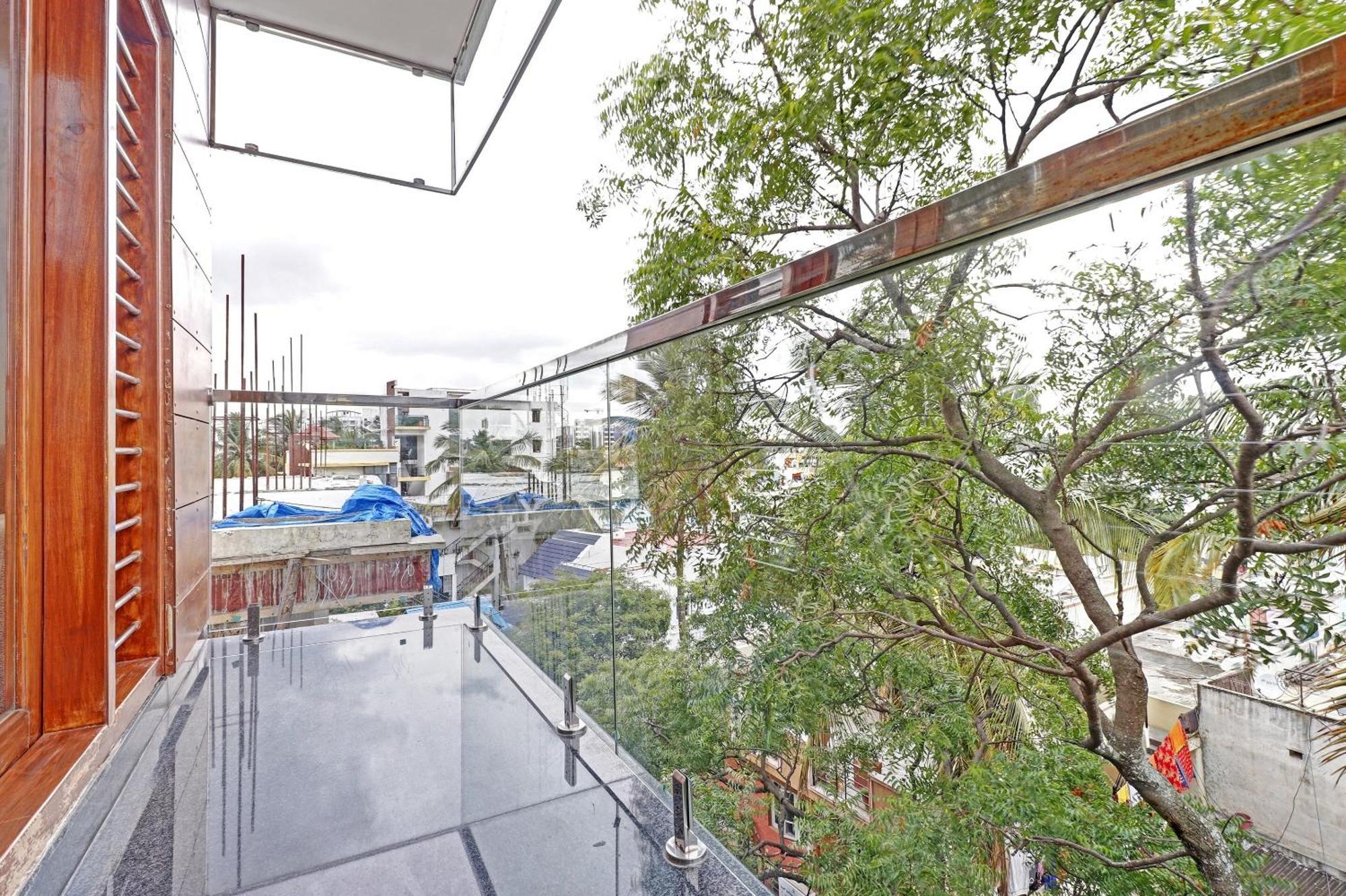 Capital O R R Residency Hotell Bangalore Exteriör bild