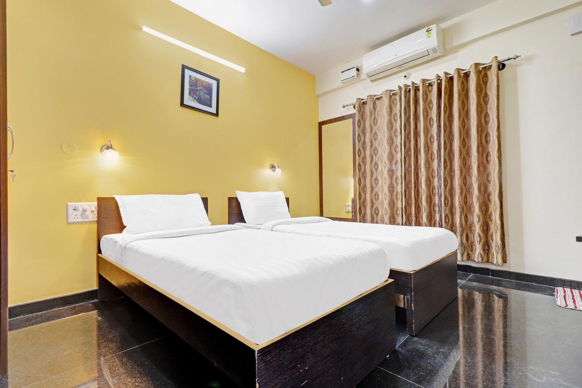 Capital O R R Residency Hotell Bangalore Exteriör bild